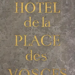 Boutique De La Place Des Vosges *** Paris