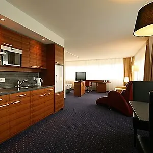 Hotel Hoeri Inn מלון Höri